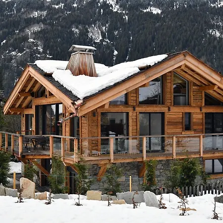 Chalet Black Stone Chalet