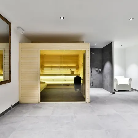 Black Stone Chalet Chalet
