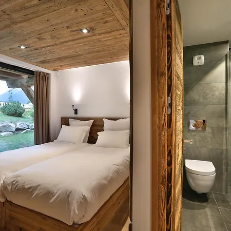 Black Stone Chalet *