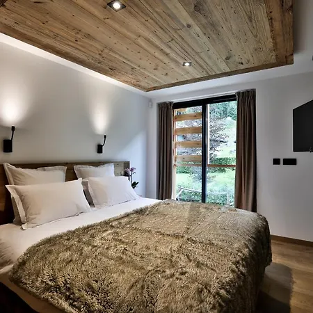Black Stone Chalet